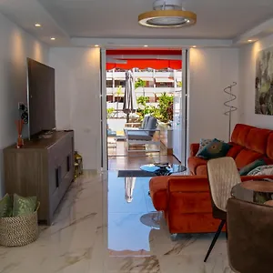 Parque Santiago I Stunning Brand New 2 Bedroom Playa De Americas Apartment Playa de las Americas (Tenerife)